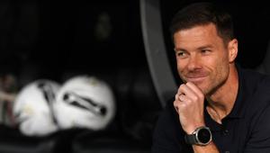 Pelatih Real Madrid asal Spanyol, Xabi Alonso, terlihat sebelum pertandingan Liga Spanyol antara Real Madrid CF dan FC Barcelona di Stadion Santiago Bernabeu, Madrid, pada 26 Oktober 2025. (Oscar DEL POZO/AFP)