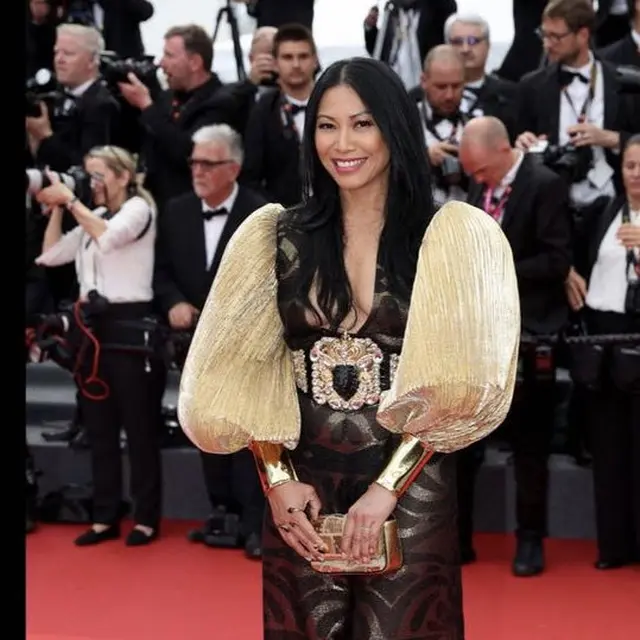 Potret Berkelas Anggun C. Samsi Kenakan Jumpsuit di Festival Film Cannes 