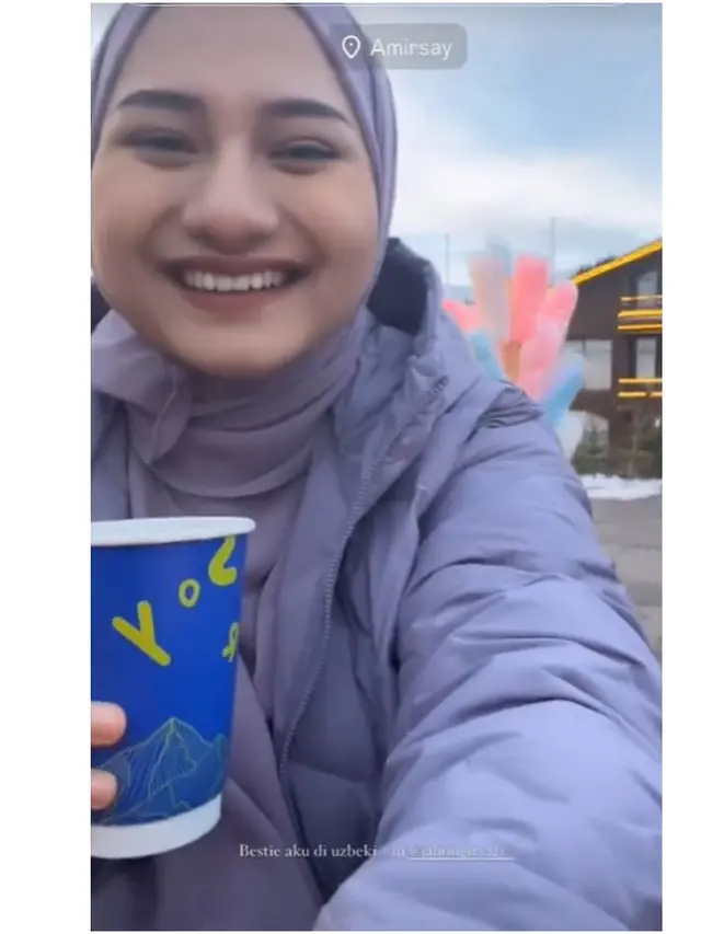 6 Momen Nadzira Shafa Bertemu Tour Guide Mirip Ameer Azzikra di Uzbekistan