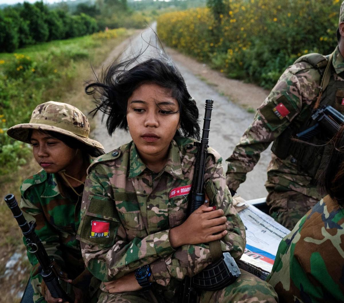 Kekejaman rezim junta militer Myanmar telah melahirkan tentara etnis. Saat ini perkembangan mereka dari keanggotaan semakin bertambah. Bahkan peran para perempuan juga dibutuhkan dalam menambah personel untuk melawan junta militer Myanmar.&nbsp; <br>