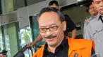 Heru Sulaksono berjalan keluar dari gedung KPK usai menjalani pemeriksaan (Liputan6.com/Faisal R Syam)