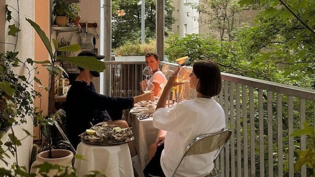 5 Desain Balkon Kamar Minimalis yang Bisa Mengubah Tampilan Rumah Jadi Terlihat Semakin Nyaman dan Estetik