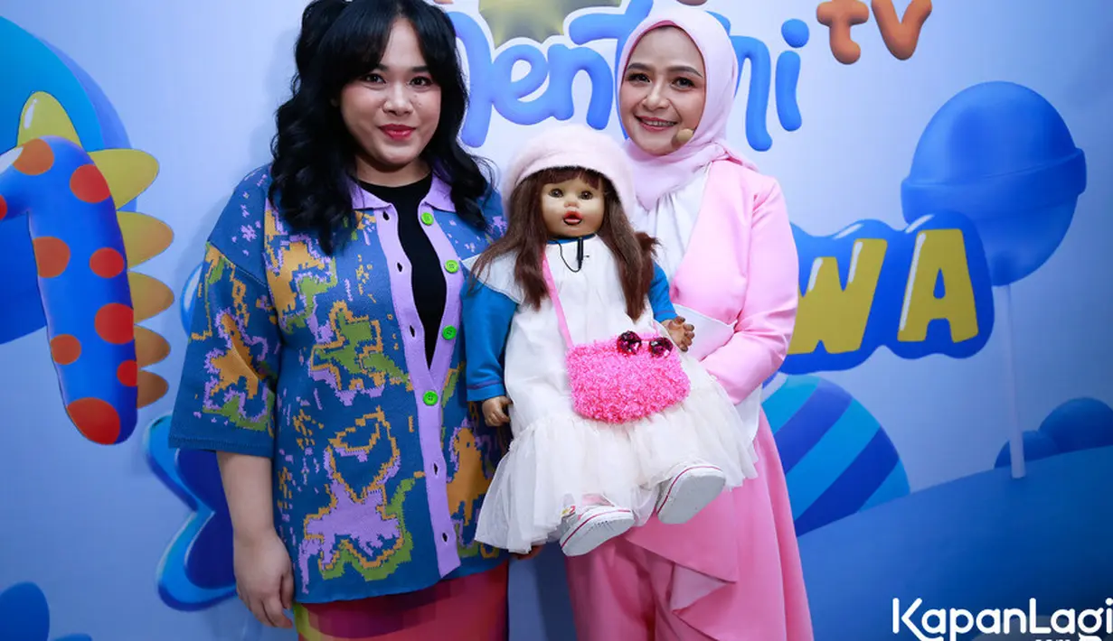 "Aku masih seperti yang dulu kok," celetuk Susan menimpali. [Foto: KapanLagi.com/Bayu Herdianto]