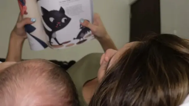 Momen Seru Indah Permatasari Rawat Anak Seorang Diri