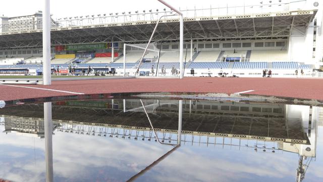 Suasana Stadion Rizal Memorial