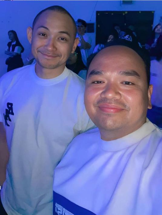 Dulu dikenal kalem, ayah sambung Noah Sinclair itu bisa membaur dengan artis lain juga teman BCL. (Liputan6.com/IG/@jimtix168)