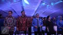 (Ki-ka) Ketua DPD RI Irman Gusman, Menko Polhukam Luhut Pandjaitan, Ketua Umum PAN Zulkifli Hasan dan Presiden ke-5 Megawati Soekarnoputri menghadiri Rakernas dan Silaturahmi Nasional (Silatnas) PAN di Jakarta, Minggu (29/5). (Liputan6.com/Faizal Fanani)