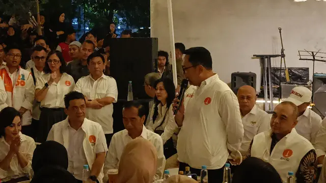 Jokowi Bertemu Ridwan Kamil di Jakarta