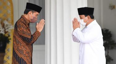 Presiden Jokowi bersilaturahmi dengan Menteri Pertahan Prabowo Subianto.