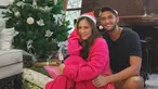 Rayakan Natal bareng pacar lengkap kenakan atribut Natal dan berfoto di depan pohon Natal, netizen sibuk mempertanyakan agama yang dianut oleh bintang film Jakarta vs Everybody ini. Lantaran banyaknya pertanyaan, Wulan Guritno pun menjelaskan jika ia merupakan seorang muslim dan tengah menemani ibu dan adiknya paling kecil yang non muslim merayakan Natal. (Liputan6.com/IG/@wulanguritno)