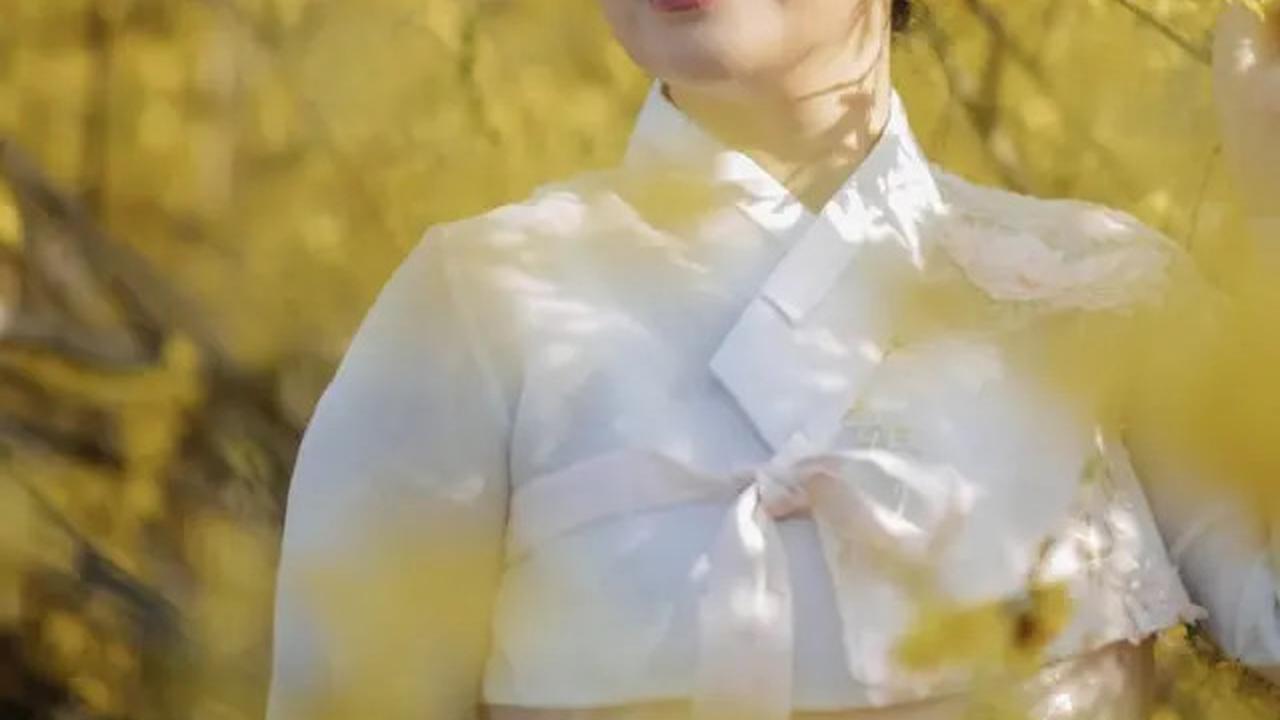 6 Potret Manglingi Annisa Pohan Dirias oleh MUA Korea Selatan saat Kenakan Hanbok, Hasilnya Mirip Boneka
