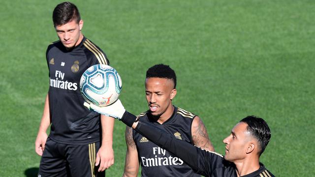 Latihan Santai Pemain Real Madrid Jelang Hadapi Liga