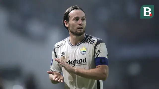 Pemain Persib Bandung Marc Klok