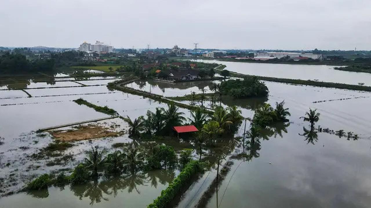 Banjir Malaysia, Lebih dari 122 Ribu Orang Mengungsi