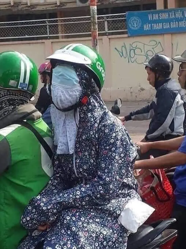 momen nyeleneh orang naik ojol