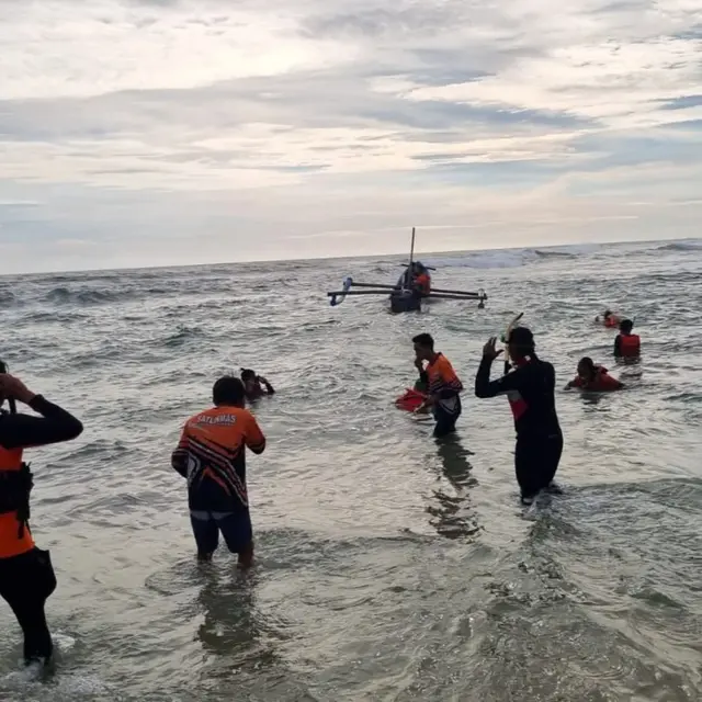 Kronologi Siswa SMPN 7 Mojokerto Terseret Ombak Pantai Drini