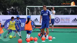 Ivanovic menyatakan dirinya senang dalam menjalani coaching clinic. Meski cuaca cukup terik, pemain belakang tersebut mengaku bahagia bisa berbagi ilmu dengan anak-anak di Indonesia. (Liputan6.com/ Helmi Fithriansyah)