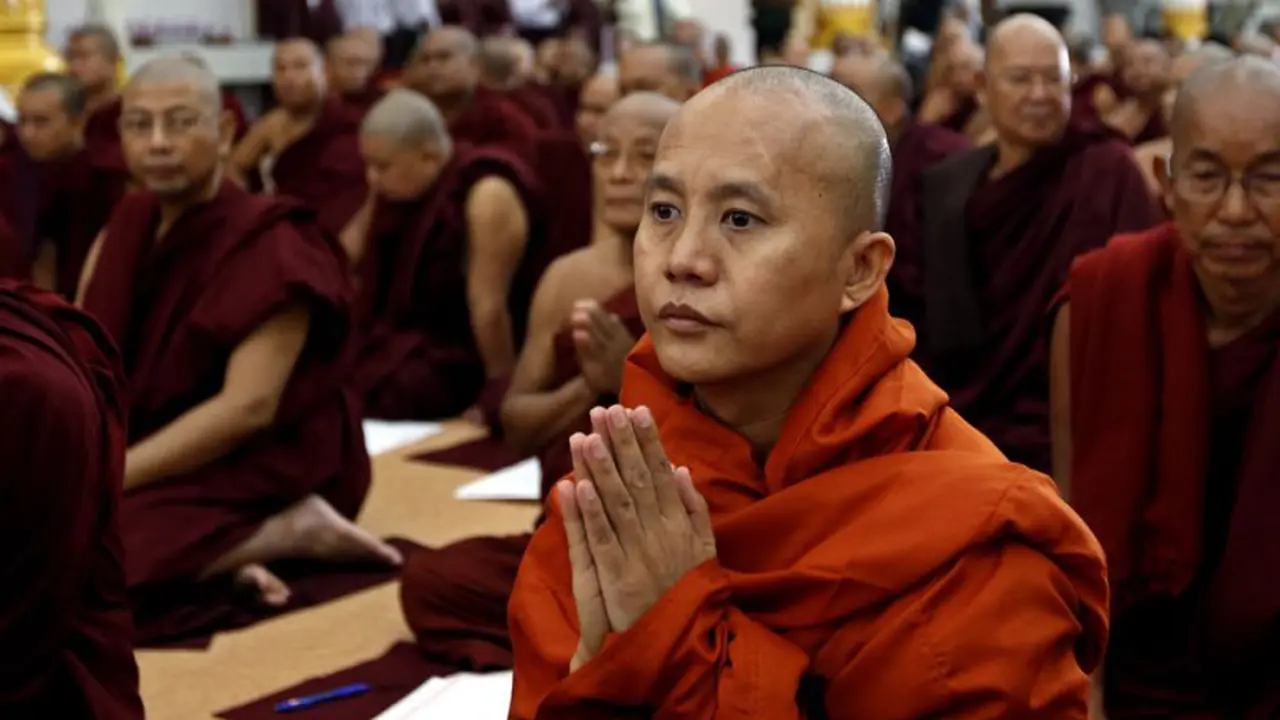 Sekilas tentang Ashin Wirathu, Biksu Burma yang Kontroversial
