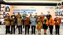 Jajaran Direksi dan Staf Bank BTN foto bersama di sela-sela BTN Lelang Properti Expo 2021 di di Menara BTN, Jakarta, Selasa (7/12/2021). Bank BTN mengerahkan 25 kantor cabang perseroan untuk memasarkan hampir 250 unit hunian menggunakan skema lelang kepada para investor. (Liputan6.com/HO/BTN)