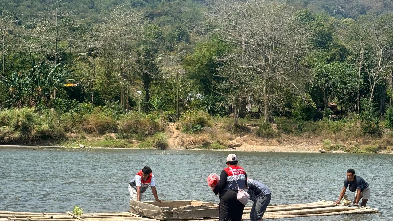Pasokan Bantuan Logistik Tiba di Puncak Bukit