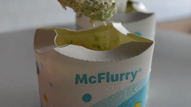 Sambut HUT RI, McDonald's Indonesia Hadirkan Burger Rendang hingga Kopi Kelapa