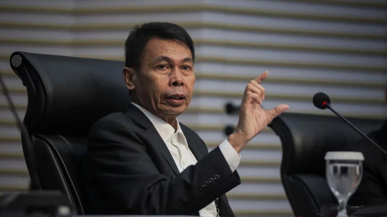 Nawawi menegaskan tidak segan-segan menegur apabila menemukan biro humas maupun pimpinan KPK mengumumkan penetapan tersangka sebelum konpers.<br>