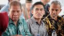 Anggota DPRD Sidrap, Idham Masse dalam acara lamaran di kawasan Bambu Apus, Jakarta, Sabtu (8/9). Idham yang  merupakan anggota DPRD Sidrap  juga politikus Partai Golkar itu resmi melamar aktris Shinta Bachir. (Liputan6.com/Faizal Fanani)