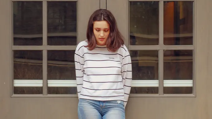 kesepian di keramaian