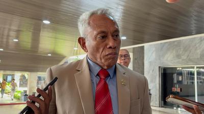 DPR Minta Komisioner Terkait Pencalonan Gibran Tak Seleksi KPU Lagi