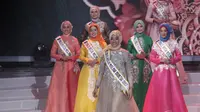 11 Besar Finalis Putri Muslimah Indonesia 2017 (Liputan6.com/Herman Zhakaria)