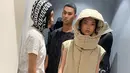 Dalam perilisan koleksi Marc Jacobs Spring 2023 juga menampilkan fashion show dari Ajeng Swastiari [Foto: Instagram @svastari]