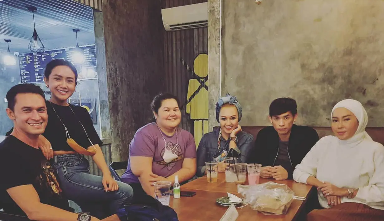 Cita Citata dan Indra Bruggman beberapa kali unggah momen mesra di media sosial. (Sumber: Instagram/@dyastari_wonderwoman)