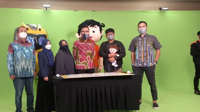 Teuku Wisnu dan Arie K Untung saat peluncuran MuslimKids.TV