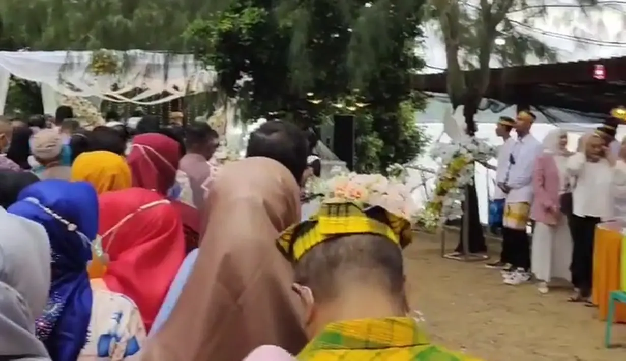 Arie Kriting dan Indah Permatasari (Instagram/sasita.sasita.750)