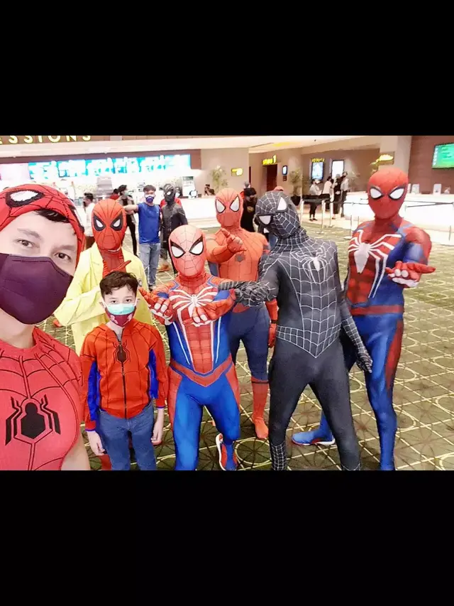 Marcelino Lefrandt nonton film Spider-Man No Way Home (Foto: Instagram/marcelinolefrandt)