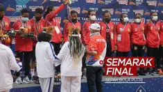 Berita video semarak final cabang olahraga (cabor) sepak bola putri di PON Papua 2021, Senin (11/10/2021) siang hari WIT.