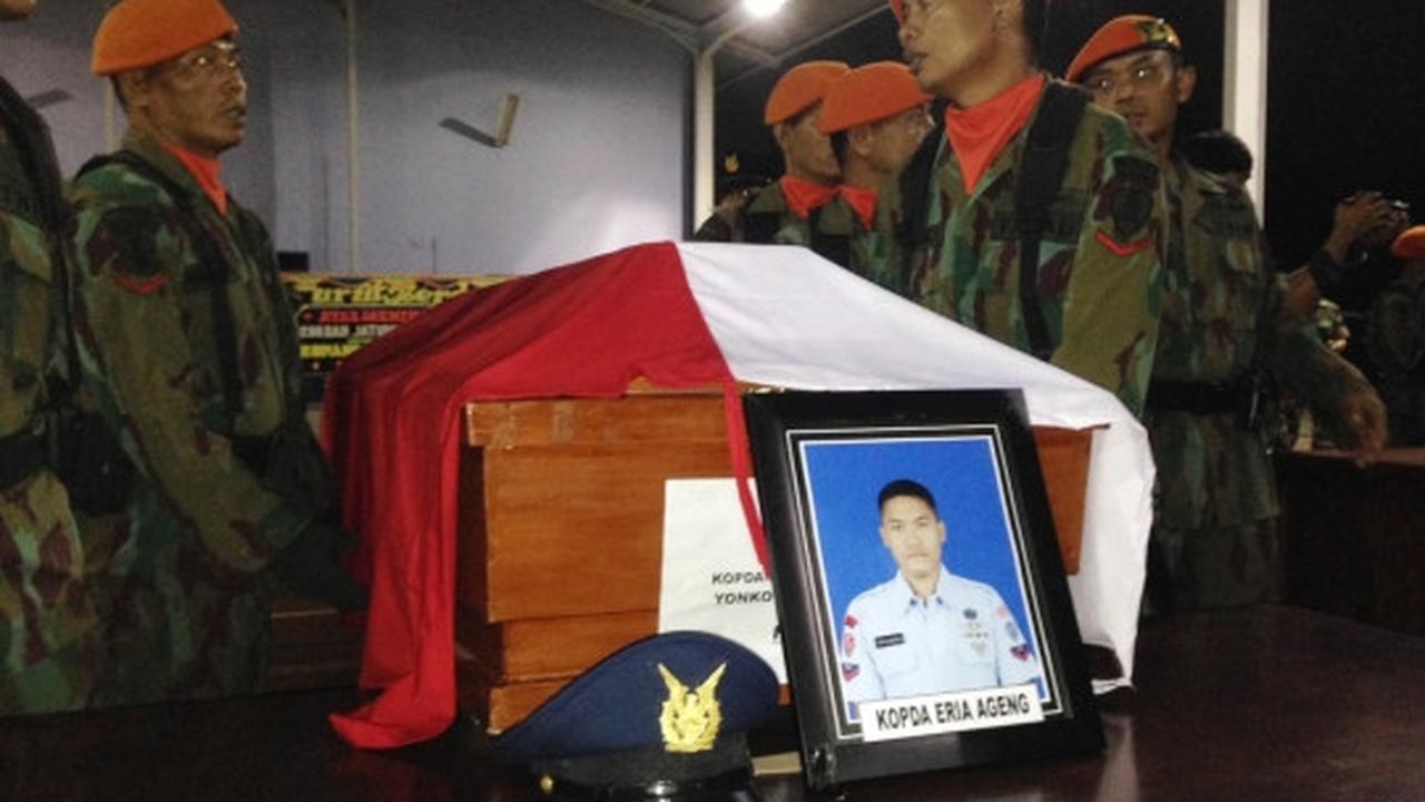 3 Jenazah prajurit Paskhas korban Hercules tiba di Pekanbaru