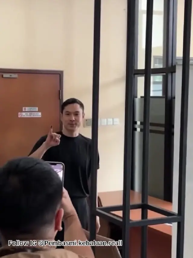 Momen Harvey Moeis nyoblos di penjara (credit: instagram/pembasmi.kehaluan.reall)