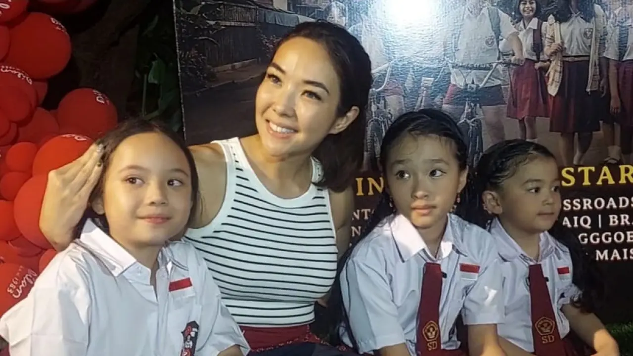 Gisella Anastasia nobar film Dilan 1983: Wo Ai Ni (Dok. Falcon)