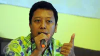 Ketum PPP hasil Muktamar Surabaya, Romahurmuziy menyampaikan paparan di Jakarta, (29/12). Refleksi Akhir Tahun PPP itu menyoroti perjalanan PPP dalam lingkup organisasi dan sebagai partai pendukung pemerintah selama 2015. (Liputan6.com/Helmi Afandi)