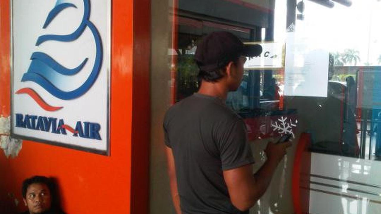Kantor Batavia Air 'dikepung' calon penumpang