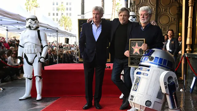 Kegembiraan Pemain Star Wars, Mark Hamill Saat Dianugerahi Hollywood Walk of Fame
