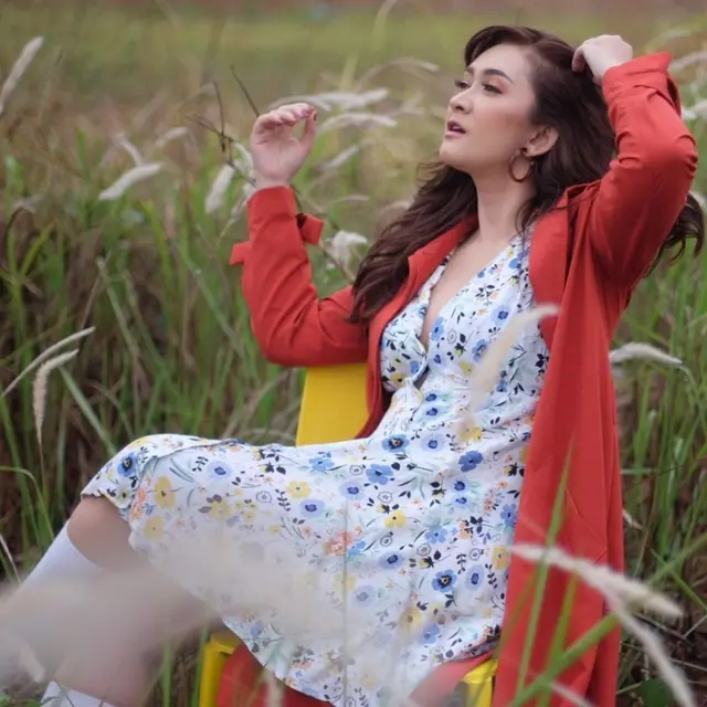 Potret Terbaru Nafa Urbach yang Makin Memesona di Usia 39 Tahun