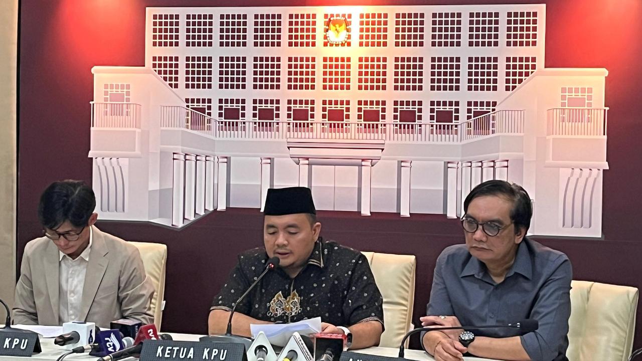 VIDEO: KPU Tunduk Ikut Putusan MK, Jamin Aturan Pilkada Tak Diotak-atik & Ulangi Kesalahan Dulu