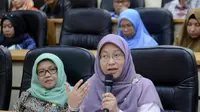 Banyaknya PTS yang ada di Indonesia menjadi alasan mengapa standar nasional pendidikan belum dapat berjalan sesuai yang diharapkan.