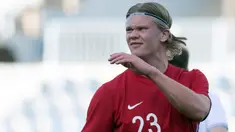 Selain gelar juara, penghargaan bergengsi dalam sebuah turnamen besar antar-negara baik di level senior maupun yunior adalah beberapa penghargaan individu, seperti pencetak gol terbanyak alias top skor. Seperti ajang Piala Dunia U-20 yang digelar tiap dua tahun sekali, tercatat beberapa nama telah dinobatkan sebagai pemain tertajam pada ajang Piala Dunia yunior tersebut. Berikut daftar 5 pemain yang menjadi top skor Piala Dunia U-20 dalam lima edisi terakhir. (AFP/Jorge Guerrero)