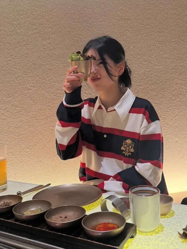 Bae Suzy Selama di Paris Hadir Fashion Show Celine. [@skuukzky]