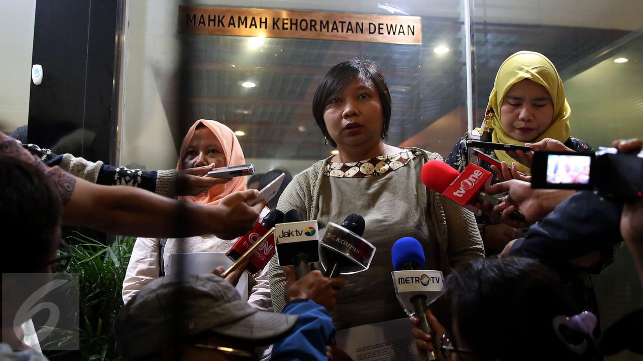 20170127-Migrant Care Laporkan Fahri Hamzah ke MKD DPR-Jakarta