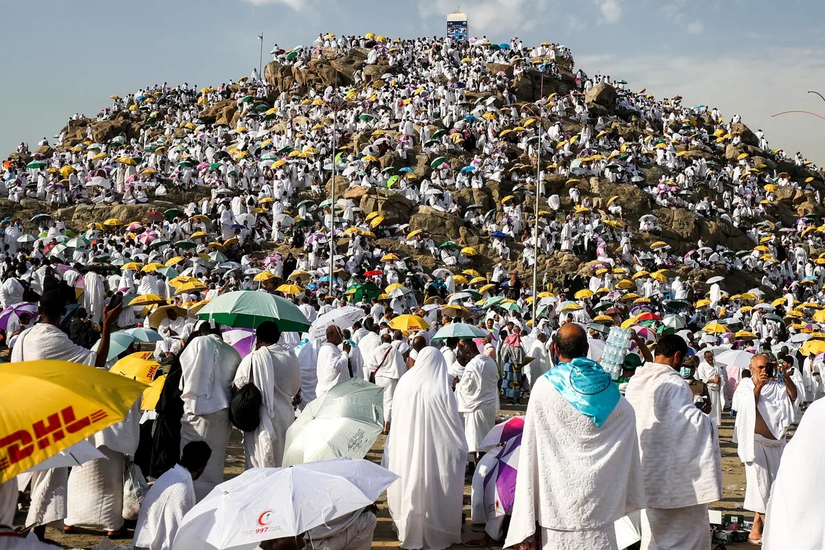 Ribuan Jemaah Haji Berkumpul di Jabal Rahma