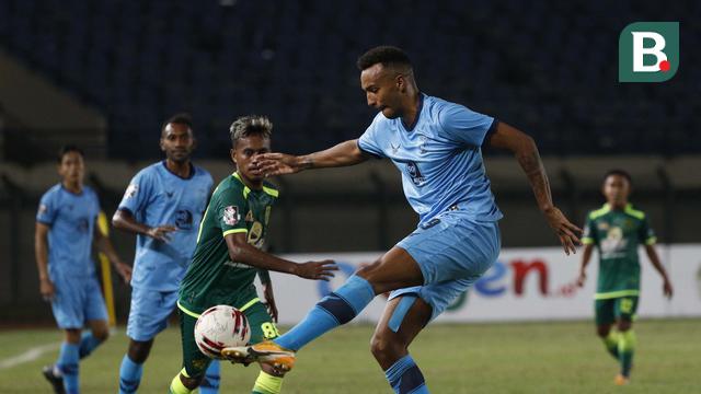 FOTO: Imbangi Persela 0-0, Persebaya Lolos, Empat Tim Lain Masih Berpeluang - Melvyn Lorenzen; Muhammad Alwi Slamat